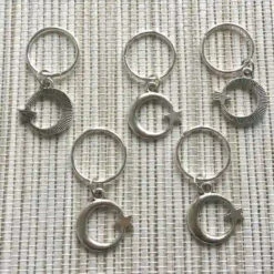 5 Bagues Pour Tresses Nattes Et Locks - Lune Et étoile -Evolve Cosmetiques 5 bijoux de cheveux pendentif lune avec etoile tresses locks argente diouda