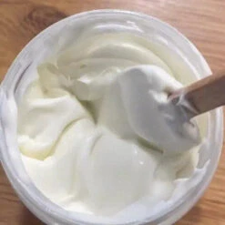 MilkCream Crème Hydratante Nourrissante- WAT 9 MilkCream Crème Hydratante Nourrissante- WAT -Evolve Cosmetiques creme milk cream wat texture