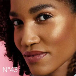 Fond De Teint Matifiant à L’Eau De Concombre - BE+RADIANCE -Evolve Cosmetiques fond de teint matifiant eau de concombre be radiance 43