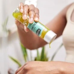 Huile De Calophylle - WAAM -Evolve Cosmetiques huile calophylle waam lifestyle