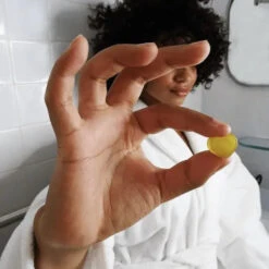 Gummies Pousse Cheveux Cure 1 Mois - In Haircare -Evolve Cosmetiques in haircare gummies cure pousse cheveux gout pomme