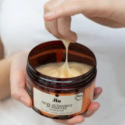 Gelée Activatrice De Boucles - Jia Paris 5 Gelée Activatrice De Boucles - Jia Paris -Evolve Cosmetiques jia paris gelee activatrice boucles for my curls 250ml texture