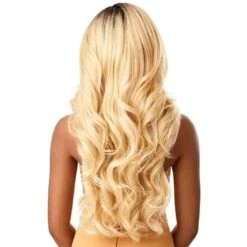 KAMALIA Perruque LACE FRONT WIG - Outré -Evolve Cosmetiques kamalia perruque lace front wig melted hairline outre qlmhkmadr2gibrn dr2 ginger brown 942437