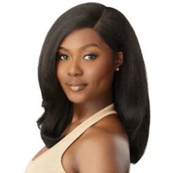 Perruque Lace HD Yaki Straight Samira - Outré -Evolve Cosmetiques lace front wig yaki straight noir samira outre