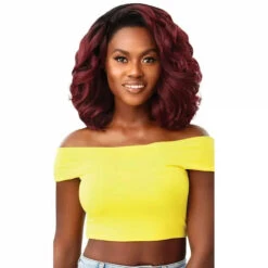 Perruque Ondulée Converti Cap Lady Lioness - Outré -Evolve Cosmetiques lady lioness dr red velvet converti cap outre hair