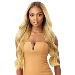 Perruque Lace Front Melted Hairline Manuella- Outré -Evolve Cosmetiques manuella perruque lace front hd couleur dr4 bl golden honey melted hairline outre