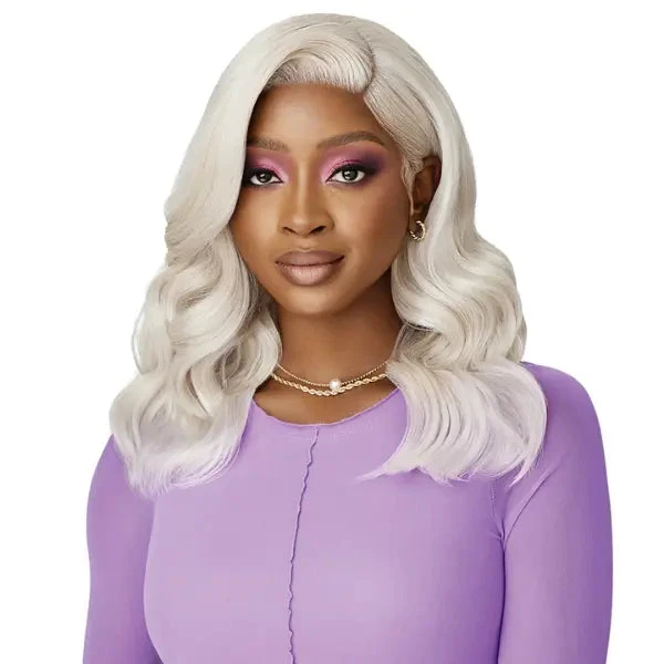 Perruque Lace HD 13X4 Body Wave Swoop 4 - Outré 4 Perruque Lace HD 13X4 Body Wave Swoop 4 - Outré – Image 2