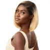 Perruque Lace Front Blonde Breena - Outré -Evolve Cosmetiques perruque blonde lace front bob lisse court couleur dr4 golden honey breena outre hair