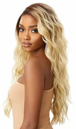 Perruque Lace Front Wig Melted Hairline Ria - Outré 6 Perruque Lace Front Wig Melted Hairline Ria - Outré -Evolve Cosmetiques perruque blonde lace front wig melted hairline outre ria