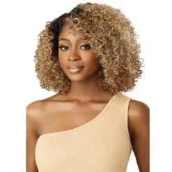 Perruque Curly HD Lace Front Wig Jinean - Outré -Evolve Cosmetiques perruque hd lace bouclees sans colle blond outre melted hairline jinean