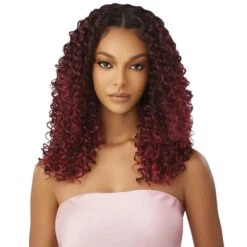 Perruque Lace HD+ Bouclée Dominican Curly - Outré 10 Perruque Lace HD+ Bouclée Dominican Curly - Outré -Evolve Cosmetiques perruque lace front dentelle curly bouclee ombre bordeaux outre airtied dominican curly 22