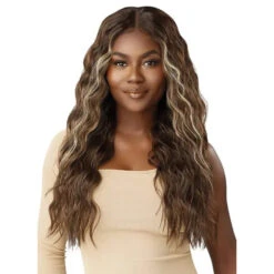 Perruque Wavy HD Lace Front Shakira - Outré -Evolve Cosmetiques perruque lace hd loose wave chocolat melted hairline outre shakira