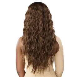 Perruque Wavy HD Lace Front Shakira - Outré -Evolve Cosmetiques perruque loose wave hd lace melted hairline outre shakira