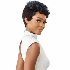 Perruque Pixie Courte Cheveux Naturels Raven - Outré -Evolve Cosmetiques perruque pixie courte naturelle bleufonce boucle outre raven