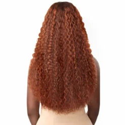 Perruque Lace Front Bouclée Solmina - Outré 9 Perruque Lace Front Bouclée Solmina - Outré -Evolve Cosmetiques perruque synthetique bouclee longue rousse dr4 ginger brown lacefront solmina outre hair dos