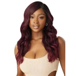 Perruque Wavy Lace Front HD Elissa - Outré 11 Perruque Wavy Lace Front HD Elissa - Outré -Evolve Cosmetiques perruque wavy burgundy lace hd outre melted hairline elissa