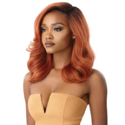 Perruque Lace Front Yaki Neesha 202 - Outré -Evolve Cosmetiques perruque yaki rousse lace front neesha 202 dr sienna copper outre cote