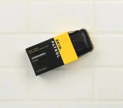 Savon Purifiant Au Charbon Actif- Skin Patrol 7 Savon Purifiant Au Charbon Actif- Skin Patrol -Evolve Cosmetiques savon au charbon actif homme patrol grooming bar soap activated charcoal