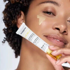 Contour Des Yeux Multi-correcteur EYE RE-7® - Nubiance -Evolve Cosmetiques soin contour des yeux multi correcteur eye re7 nubiance